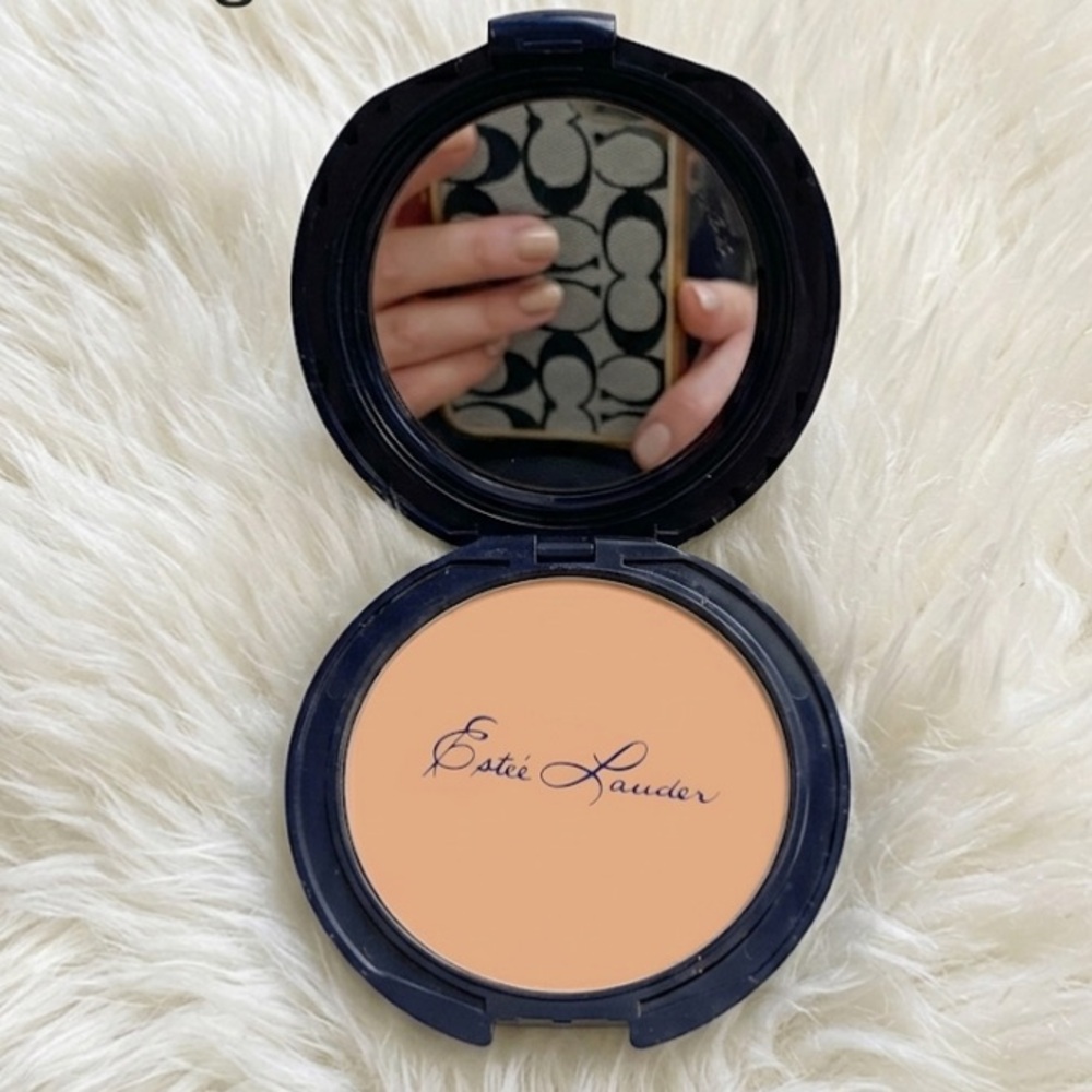 NEW VINTAGE ESTEE LAUDER HONEY GLOW COMPACT PRESSED POWDER NEW NO BOX OR PUFF - Picture 1 of 7